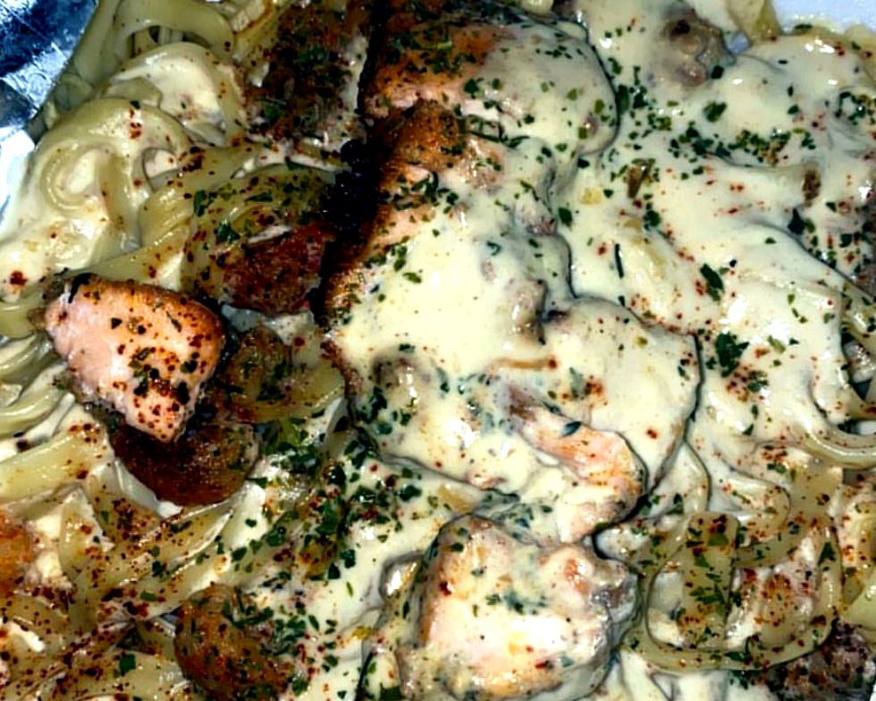 Creamy herb salmon pasta plate